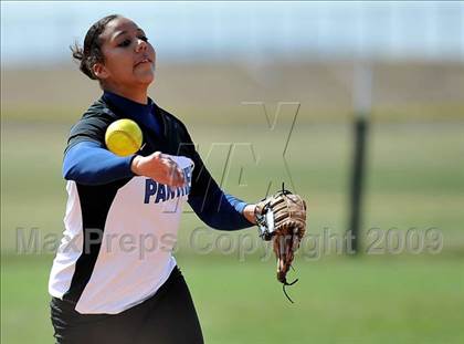Thumbnail 2 in Charter Oak @ Diamond Ranch photogallery.