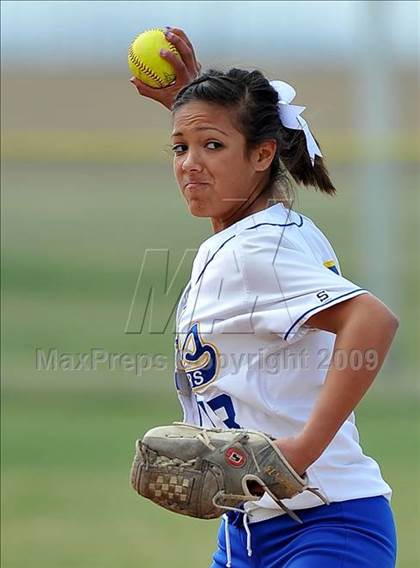 Thumbnail 3 in Charter Oak @ Diamond Ranch photogallery.