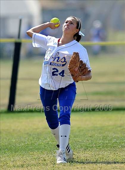 Thumbnail 1 in Charter Oak @ Diamond Ranch photogallery.