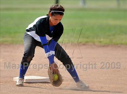 Thumbnail 3 in Charter Oak @ Diamond Ranch photogallery.