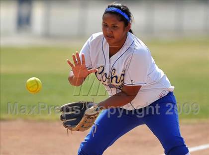 Thumbnail 2 in Charter Oak @ Diamond Ranch photogallery.