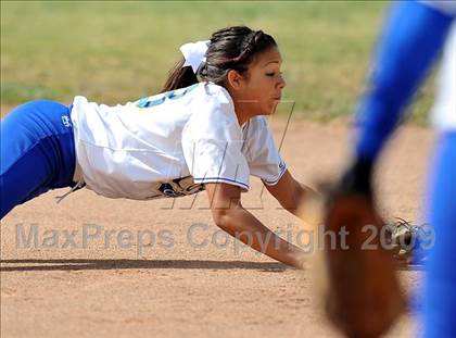 Thumbnail 2 in Charter Oak @ Diamond Ranch photogallery.
