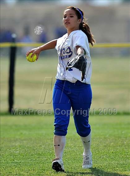 Thumbnail 3 in Charter Oak @ Diamond Ranch photogallery.