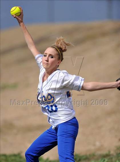 Thumbnail 1 in Charter Oak @ Diamond Ranch photogallery.