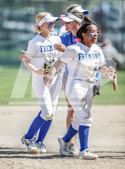 Thumbnail 1 in Fremont vs. Mountain Ridge photogallery.