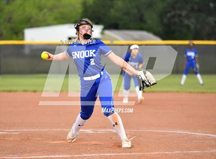 Thumbnail 3 in Somerville vs Snook photogallery.