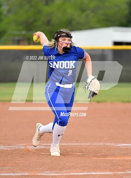 Thumbnail 3 in Somerville vs Snook photogallery.