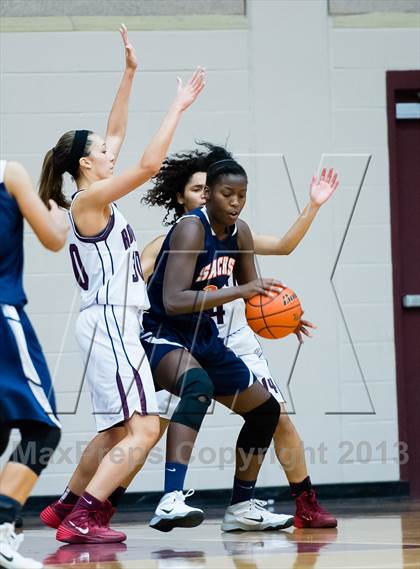 Thumbnail 2 in Sachse vs Rowlett photogallery.