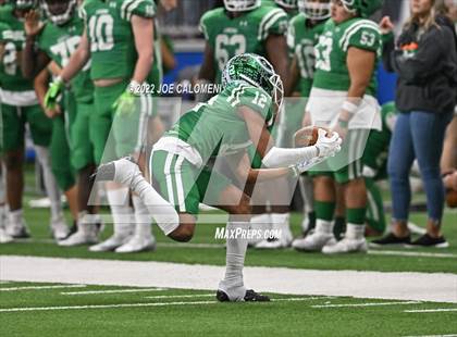 Thumbnail 3 in Wimberley vs Cuero (UIL 4A Regional Semifinal) photogallery.