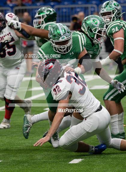 Thumbnail 2 in Wimberley vs Cuero (UIL 4A Regional Semifinal) photogallery.