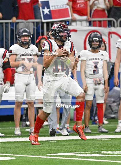 Thumbnail 3 in Wimberley vs Cuero (UIL 4A Regional Semifinal) photogallery.