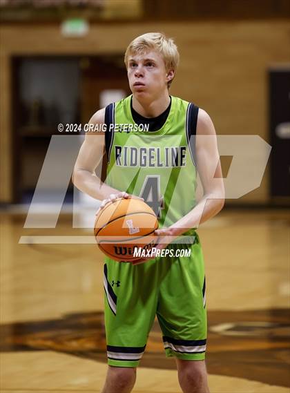 Thumbnail 2 in Ridgeline @ Logan (Sophomore) photogallery.