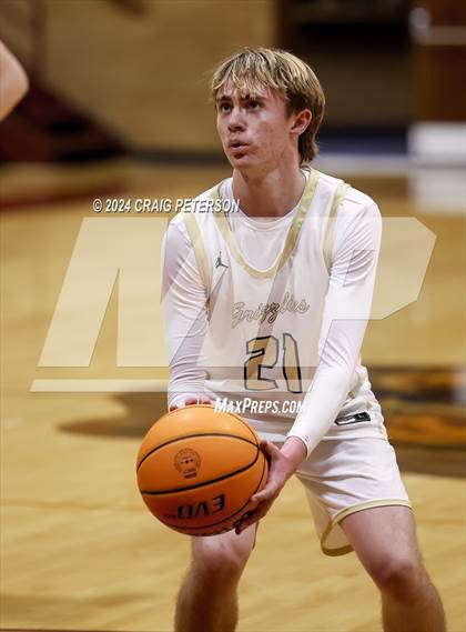 Thumbnail 3 in Ridgeline @ Logan (Sophomore) photogallery.