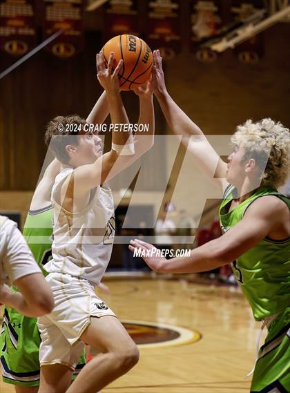 Thumbnail 2 in Ridgeline @ Logan (Sophomore) photogallery.