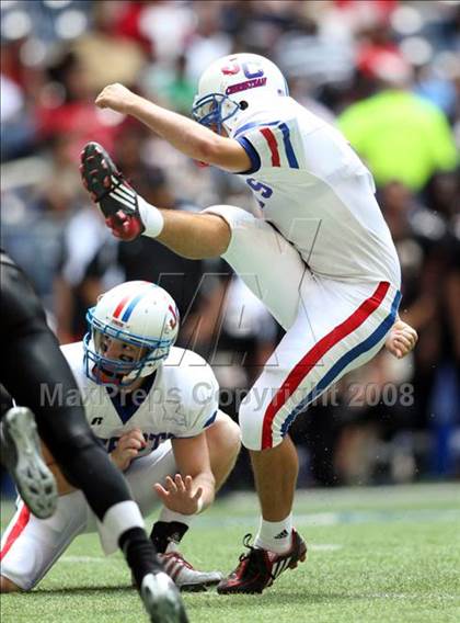Thumbnail 3 in Curtis vs. Trinity (Kirk Herbstreit Varsity Football Series) photogallery.