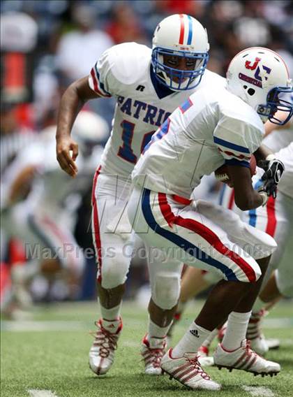 Thumbnail 1 in Curtis vs. Trinity (Kirk Herbstreit Varsity Football Series) photogallery.