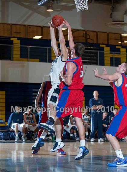 Thumbnail 2 in Los Alamitos vs. Chino Hills (MLK I Have A Dream Classic) photogallery.