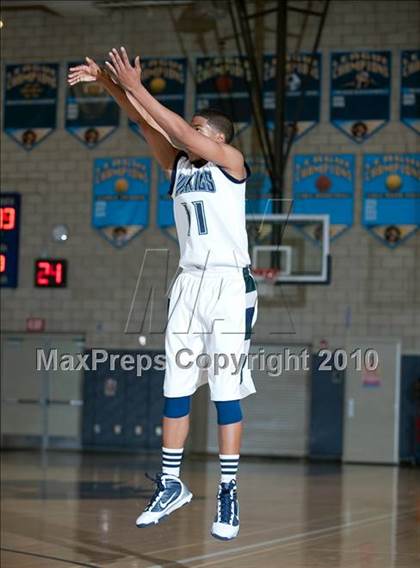 Thumbnail 2 in Los Alamitos vs. Chino Hills (MLK I Have A Dream Classic) photogallery.