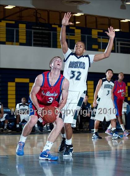 Thumbnail 3 in Los Alamitos vs. Chino Hills (MLK I Have A Dream Classic) photogallery.