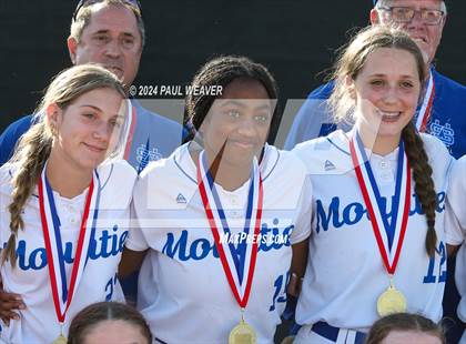 Thumbnail 3 in South Williamsport vs. Muncy (PIAA District IV 2A Final) photogallery.