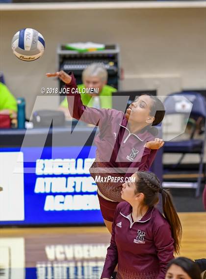 Thumbnail 3 in Jefferson vs Highlands photogallery.