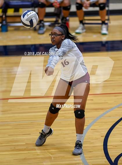 Thumbnail 1 in Jefferson vs Highlands photogallery.