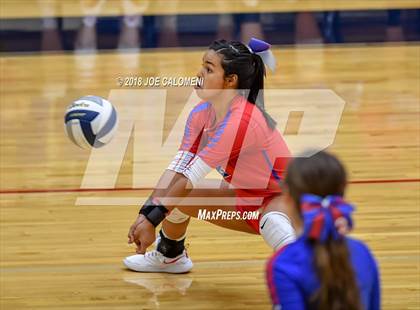 Thumbnail 1 in Jefferson vs Highlands photogallery.