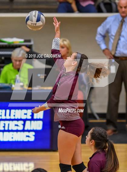 Thumbnail 2 in Jefferson vs Highlands photogallery.