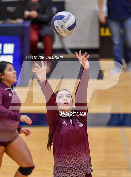 Thumbnail 3 in Jefferson vs Highlands photogallery.