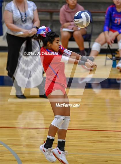 Thumbnail 2 in Jefferson vs Highlands photogallery.
