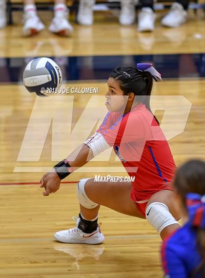 Thumbnail 2 in Jefferson vs Highlands photogallery.