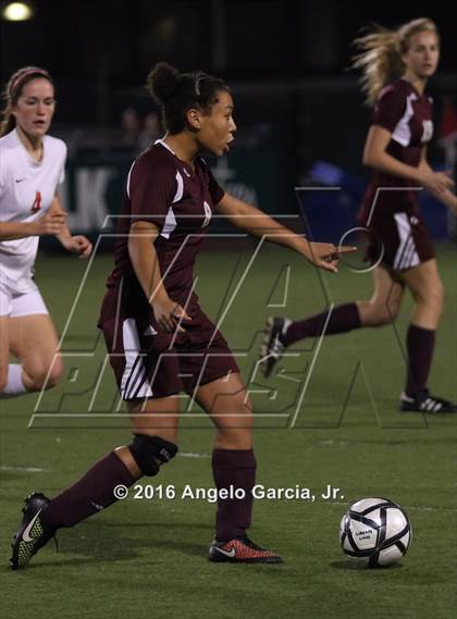 Thumbnail 2 in Liberty vs Carondelet (CIF NCS D1 Semifinal) photogallery.