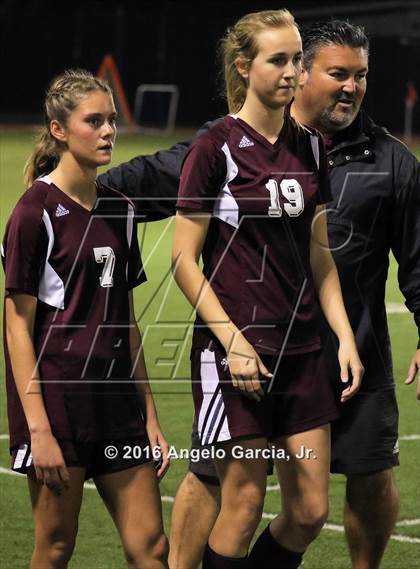 Thumbnail 2 in Liberty vs Carondelet (CIF NCS D1 Semifinal) photogallery.