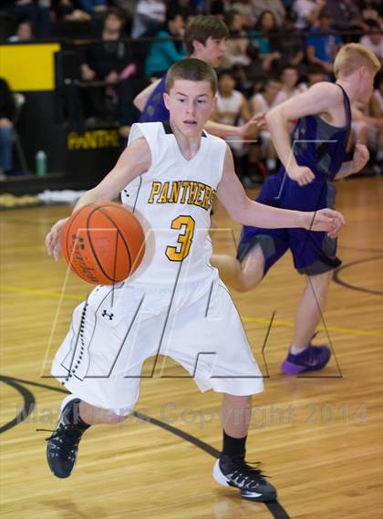 Thumbnail 3 in Holden vs. Fairview  (LHSAA Bi-District Playoff) photogallery.