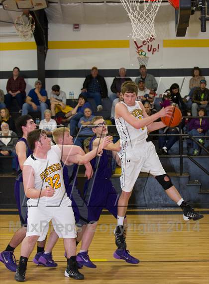 Thumbnail 3 in Holden vs. Fairview  (LHSAA Bi-District Playoff) photogallery.