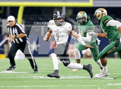 Thumbnail 2 in DeSoto vs. Steele (UIL 6A Division 2 Final)  photogallery.