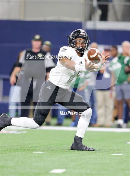 Thumbnail 3 in DeSoto vs. Steele (UIL 6A Division 2 Final)  photogallery.