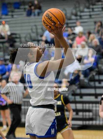 Thumbnail 3 in Flowing Wells vs Mesquite (AIA Open Round 1) photogallery.