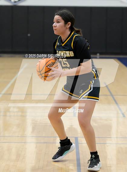 Thumbnail 2 in Flowing Wells vs Mesquite (AIA Open Round 1) photogallery.