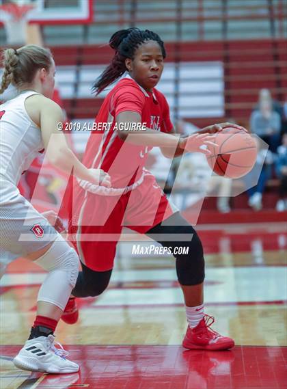 Thumbnail 1 in Pike vs. Roncalli photogallery.