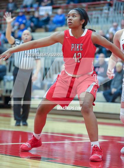 Thumbnail 3 in Pike vs. Roncalli photogallery.