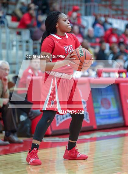Thumbnail 1 in Pike vs. Roncalli photogallery.