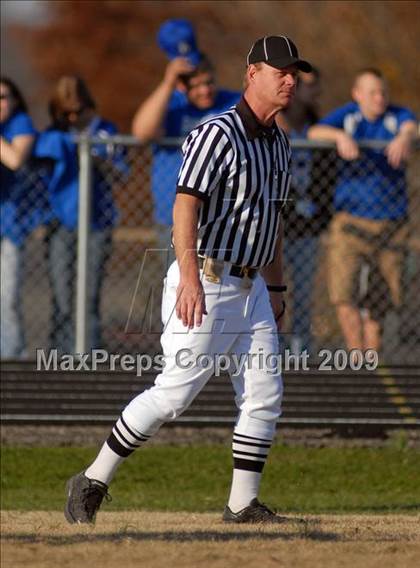 Thumbnail 2 in Auburn @ Nashville (IHSA Class 3A Playoffs) photogallery.