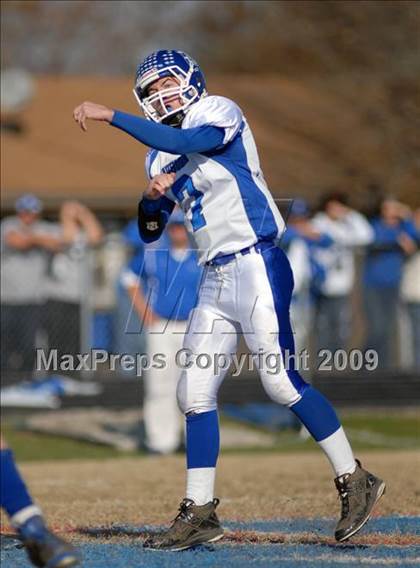 Thumbnail 3 in Auburn @ Nashville (IHSA Class 3A Playoffs) photogallery.