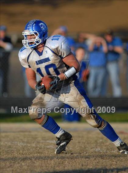 Thumbnail 1 in Auburn @ Nashville (IHSA Class 3A Playoffs) photogallery.
