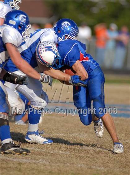 Thumbnail 2 in Auburn @ Nashville (IHSA Class 3A Playoffs) photogallery.