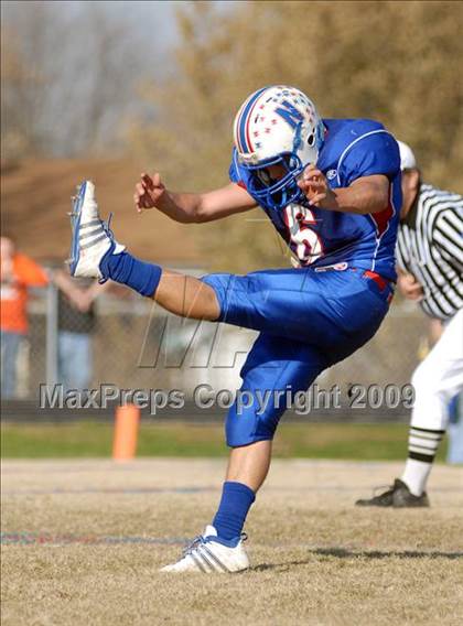 Thumbnail 1 in Auburn @ Nashville (IHSA Class 3A Playoffs) photogallery.