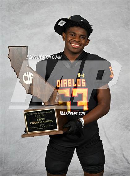 Thumbnail 2 in Mission Viejo (CIF State D1AA Awards) photogallery.