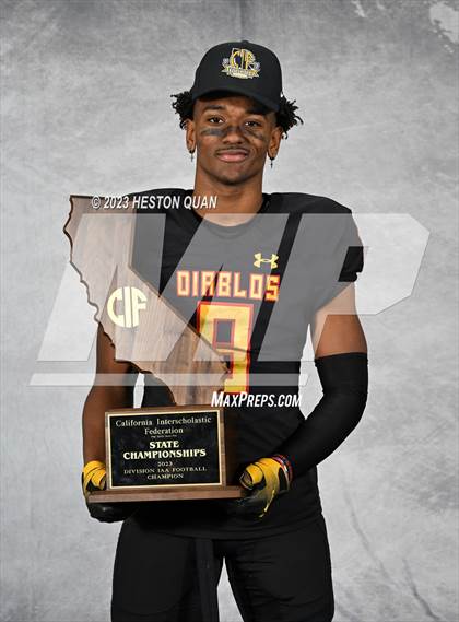 Thumbnail 1 in Mission Viejo (CIF State D1AA Awards) photogallery.