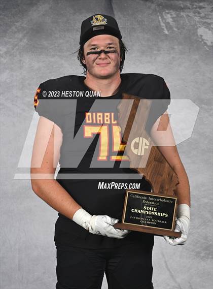 Thumbnail 2 in Mission Viejo (CIF State D1AA Awards) photogallery.